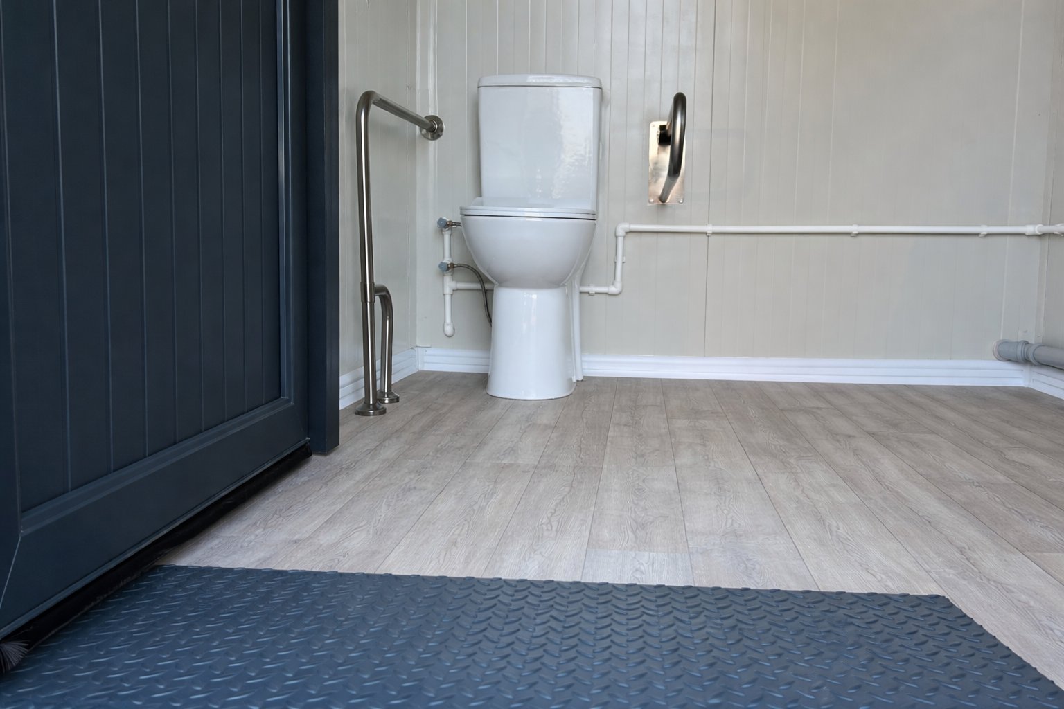 WC ACCESS Bild 8